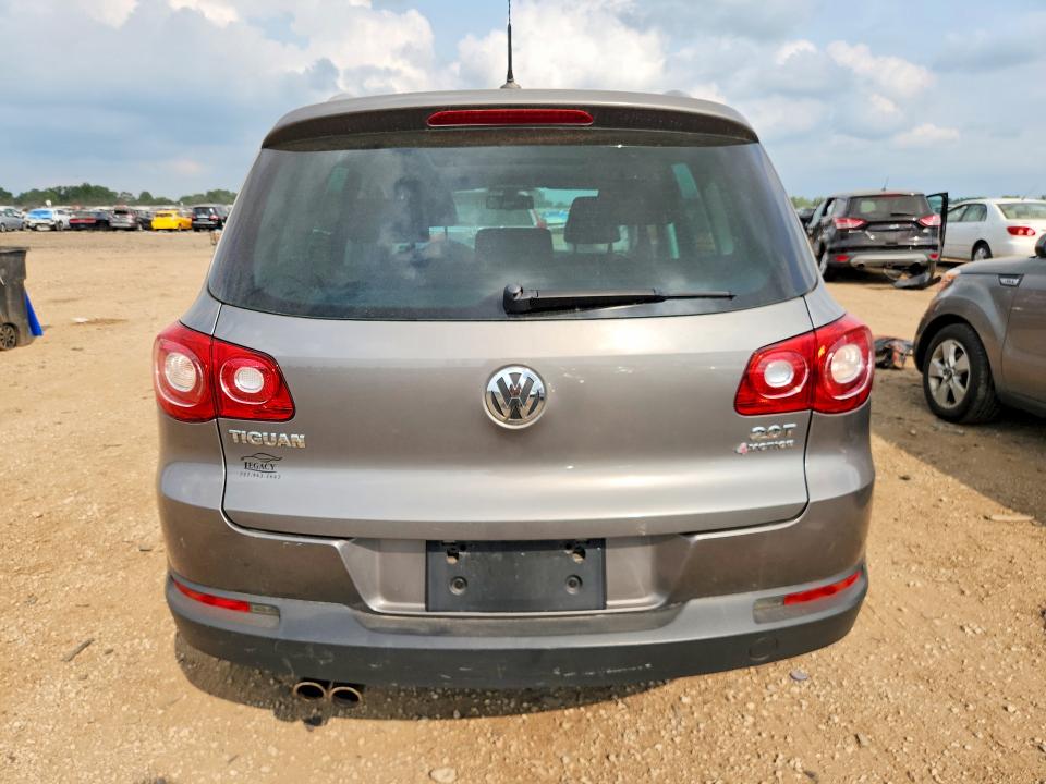 Photo 6 from auction – 2010 VOLKSWAGEN TIGUAN with VIN WVGBV7AX7AW538137