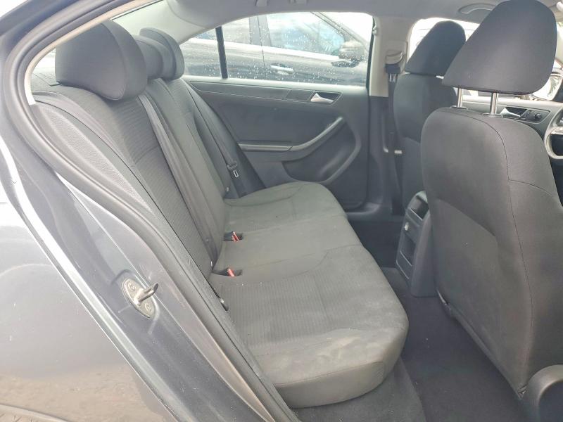 Photo 10 from auction – 2015 VOLKSWAGEN JETTA with VIN 3VW2K7AJXFM213544
