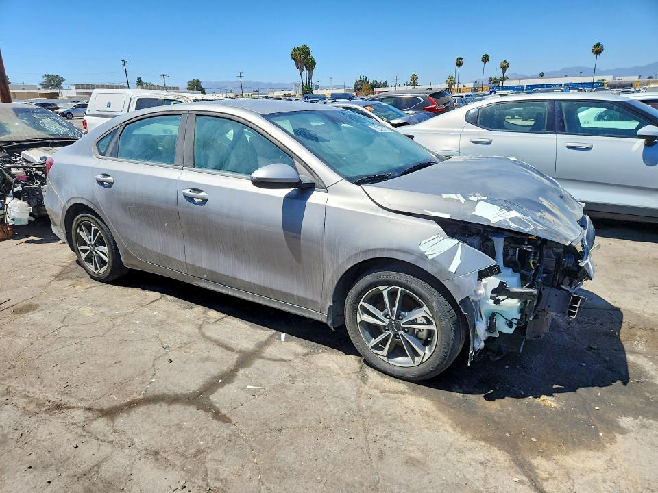 Photo 4 from auction – 2023 KIA FORTE with VIN 3KPF24AD1PE520190