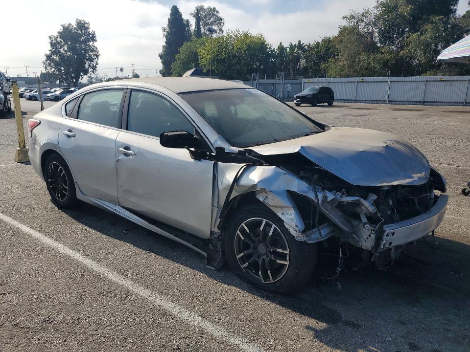 Photo 4 from auction – 2015 NISSAN ALTIMA with VIN 1N4AL3AP5FC477285
