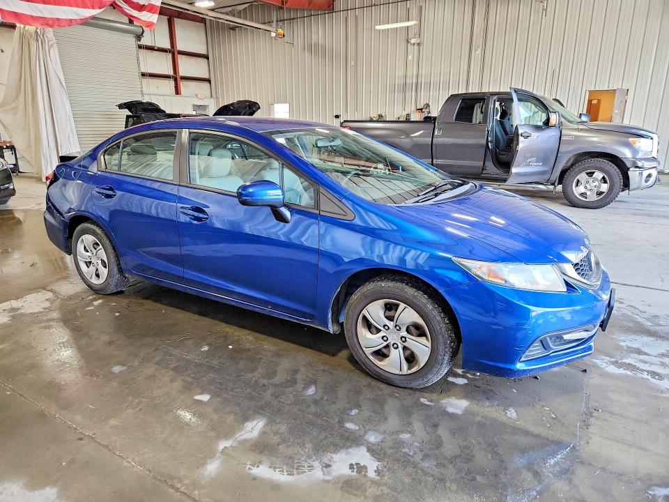 Photo 4 from auction – 2015 HONDA CIVIC with VIN 19XFB2F58FE245356