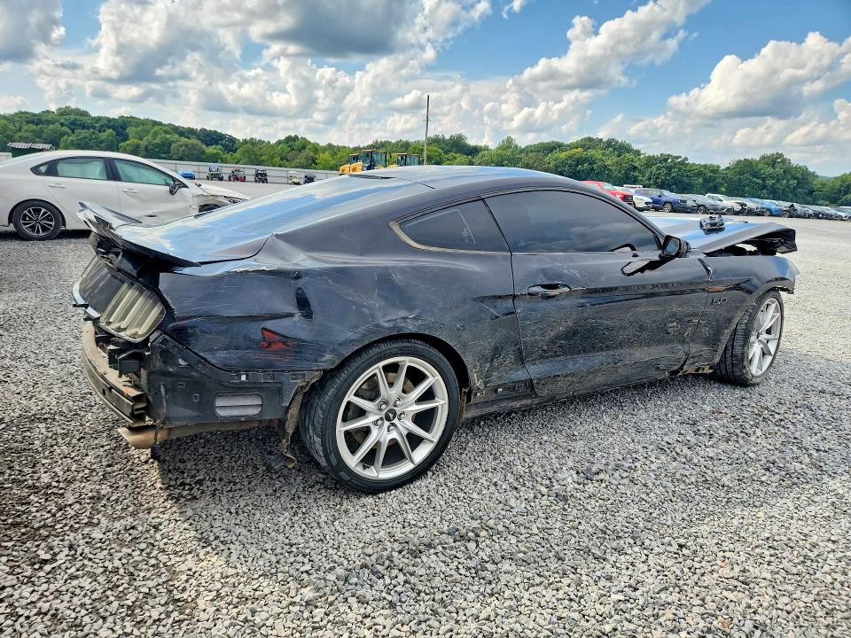 Photo 3 from auction – 2017 FORD MUSTANG with VIN 1FA6P8CF9H5319468