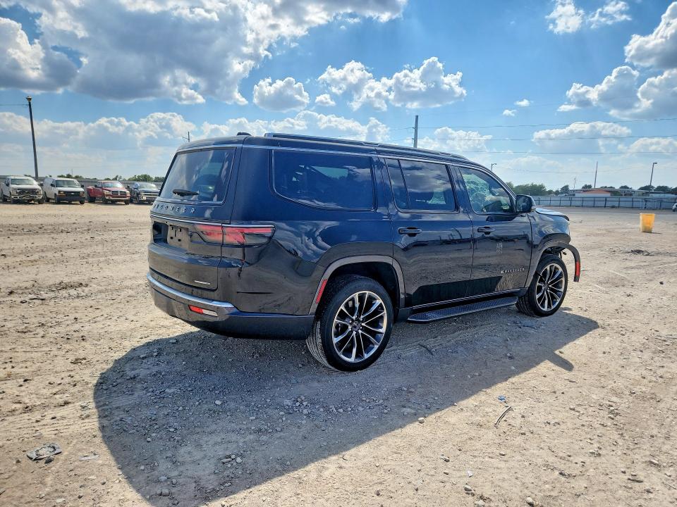 Photo 3 from auction – 2022 JEEP WAGONEER with VIN 1C4SJUBT8NS160725