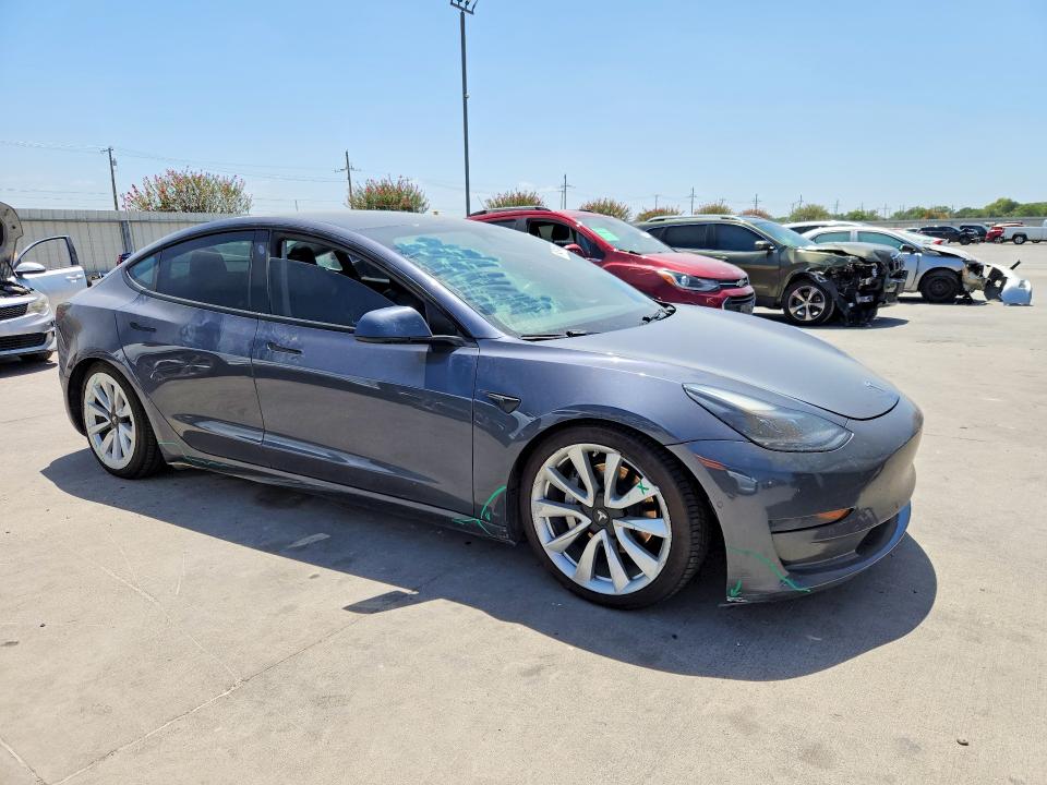 صورة رقم 4 من المزاد - 2022 TESLA MODEL 3 مع VIN 5YJ3E1EA2NF289879