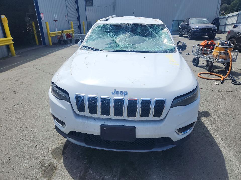 Photo 5 from auction – 2019 JEEP CHEROKEE with VIN 1C4PJLDB4KD380934