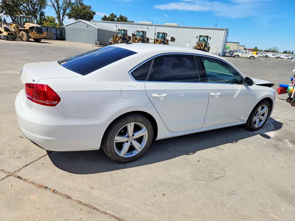 Photo 3 from auction – 2012 VOLKSWAGEN PASSAT with VIN 1VWBP7A32CC097322