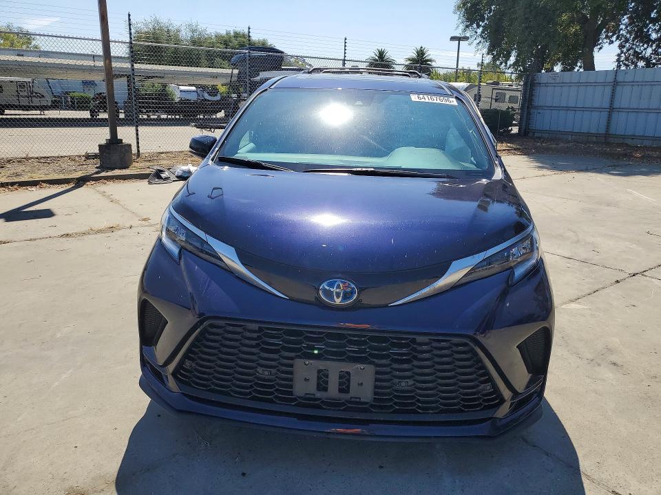 Photo 5 from auction – 2024 TOYOTA SIENNA with VIN 5TDCSKFC1RS139262