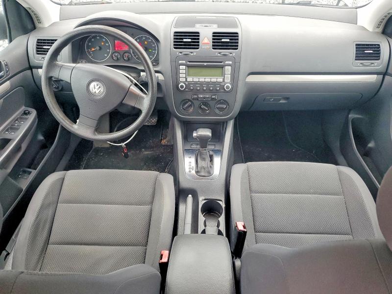 Photo 8 from auction – 2009 VOLKSWAGEN RABBIT with VIN WVWDA71K29W141783
