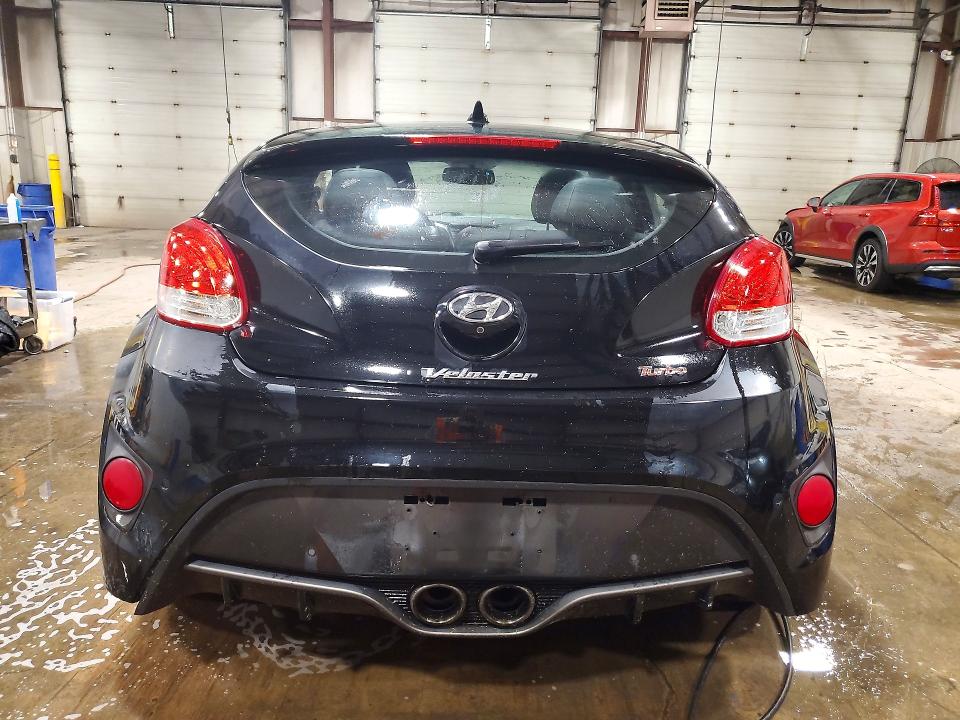 Photo 6 from auction – 2013 HYUNDAI VELOSTER with VIN KMHTC6AE2DU129305