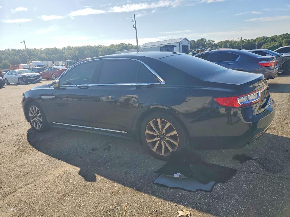 Photo 2 from auction – 2017 LINCOLN CONTINENTAL with VIN 1LN6L9HK8H5601484