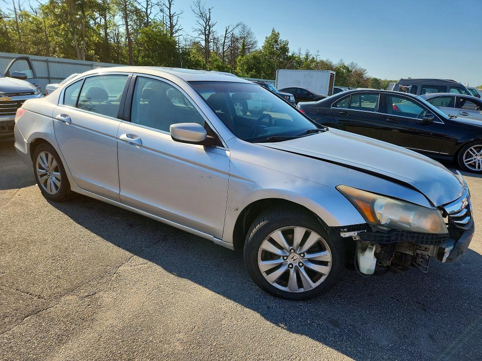 Photo 4 from auction – 2012 HONDA ACCORD with VIN 1HGCP2F75CA007518