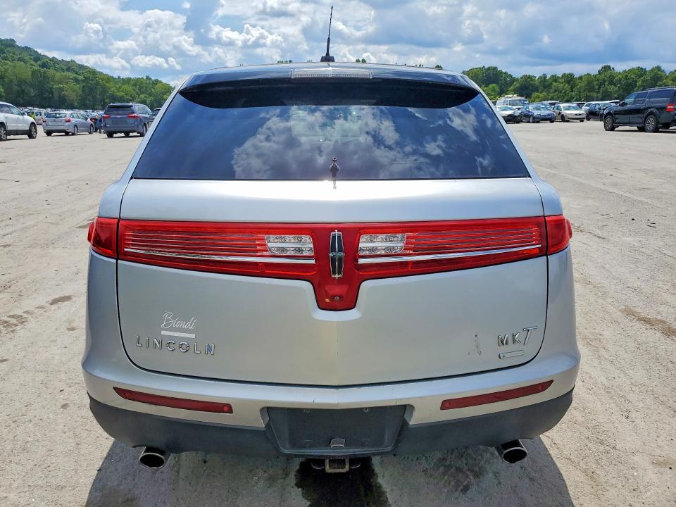 Photo 6 from auction – 2013 LINCOLN MKT with VIN 2LMHJ5AT8DBL50082