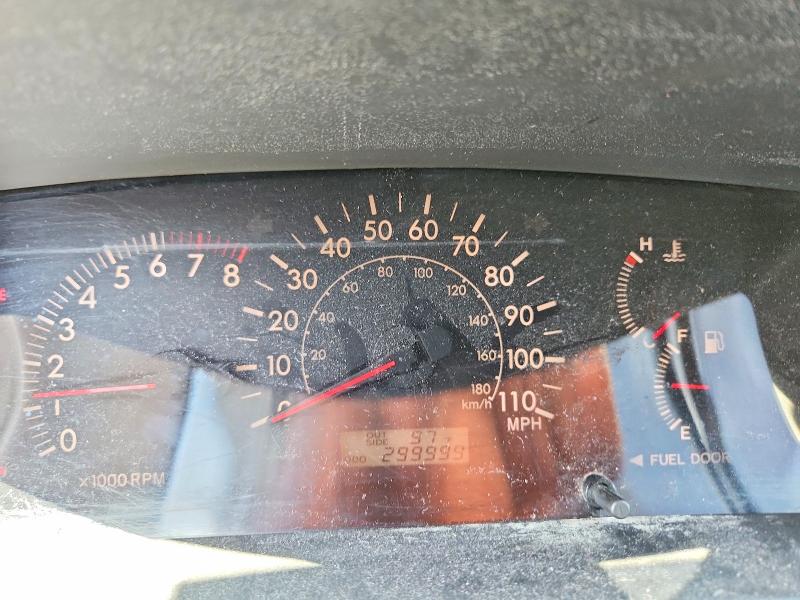 Photo 9 from auction – 2006 TOYOTA COROLLA with VIN JTDBR32E660095696