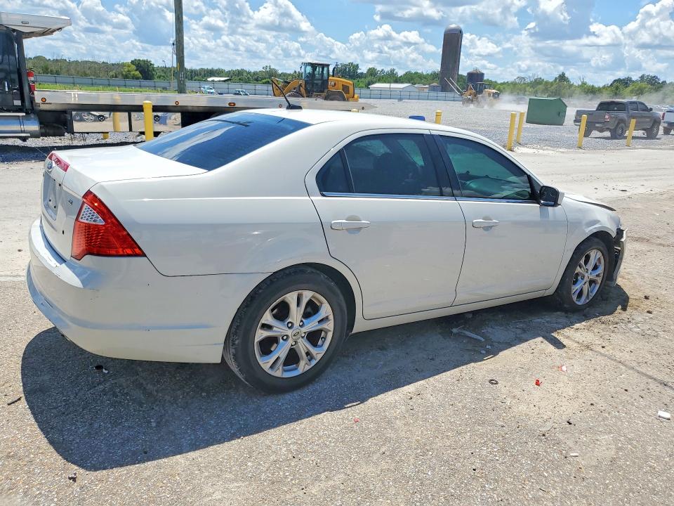 Photo 3 from auction – 2012 FORD FUSION with VIN 3FAHP0HA3CR239838