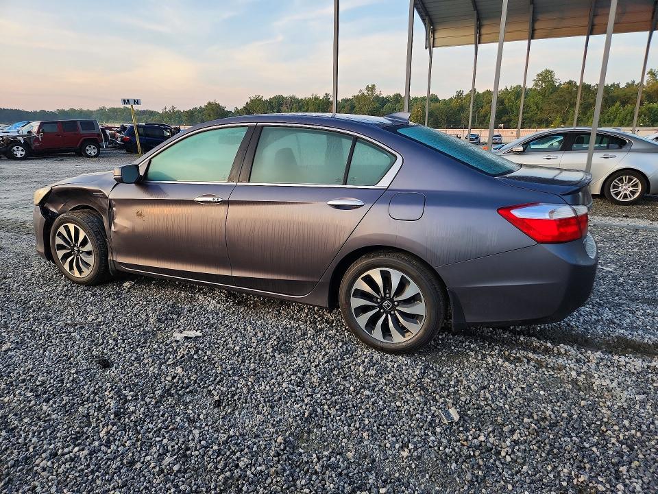 Photo 2 from auction – 2015 HONDA ACCORD with VIN 1HGCR6F57FA006178