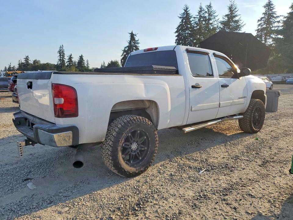 Photo 3 from auction – 2008 CHEVROLET SILVERADO with VIN 1GCHC23618F227728