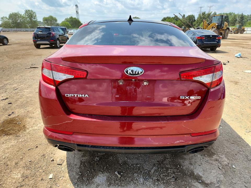 Photo 6 from auction – 2013 KIA OPTIMA with VIN 5XXGR4A60DG249904