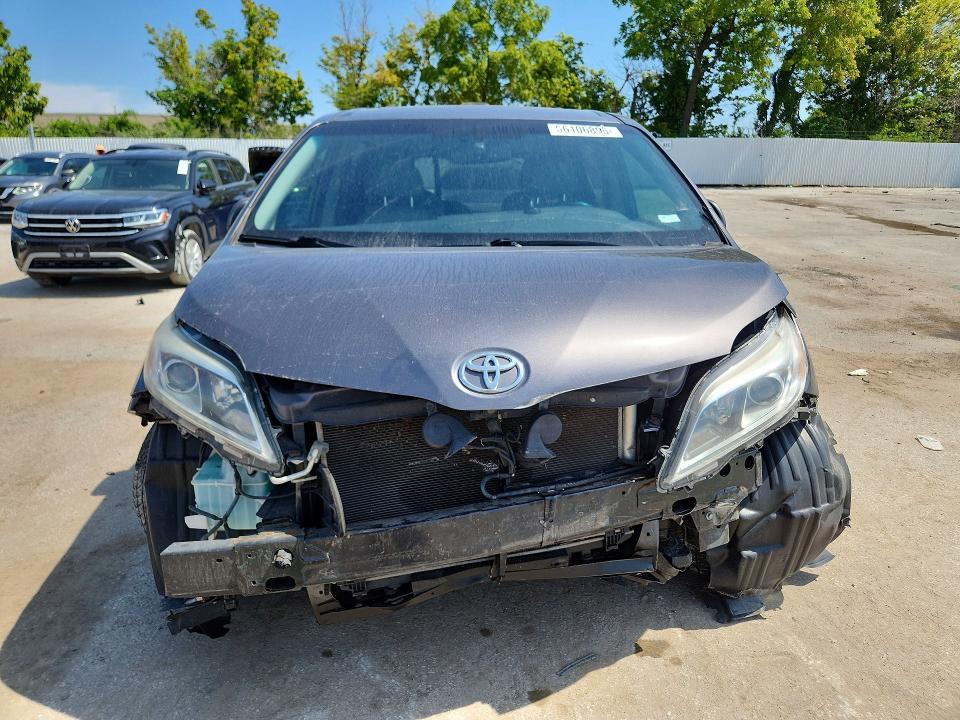 صورة رقم 5 من المزاد - 2017 TOYOTA SIENNA مع VIN 5TDYZ3DC3HS899900