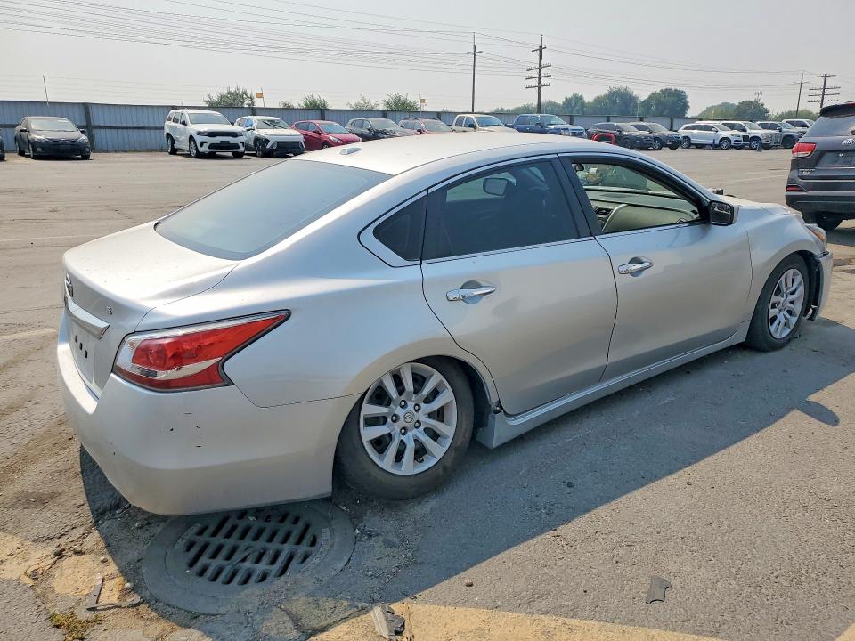 Photo 3 from auction – 2015 NISSAN ALTIMA with VIN 1N4AL3AP0FC223273