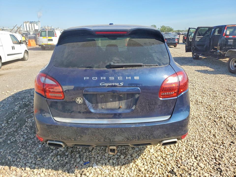 Photo 6 from auction – 2011 PORSCHE CAYENNE with VIN WP1AB2A26BLA47754
