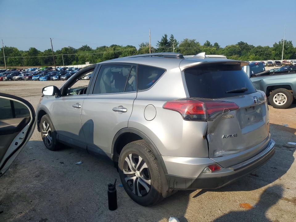 Photo 2 from auction – 2018 TOYOTA RAV4 with VIN 2T3BFREV4JW701752