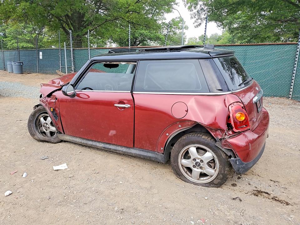 Zdjęcie 2 z aukcji – 2009 MINI COOPER z VIN WMWMF33519TW77544