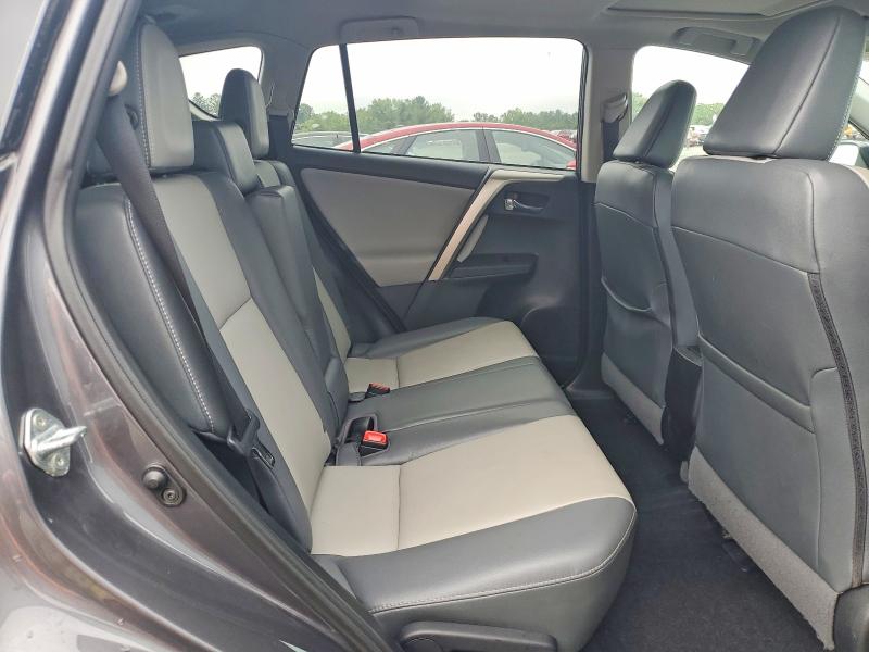 Photo 11 from auction – 2014 TOYOTA RAV4 with VIN 2T3DFREV2EW200034
