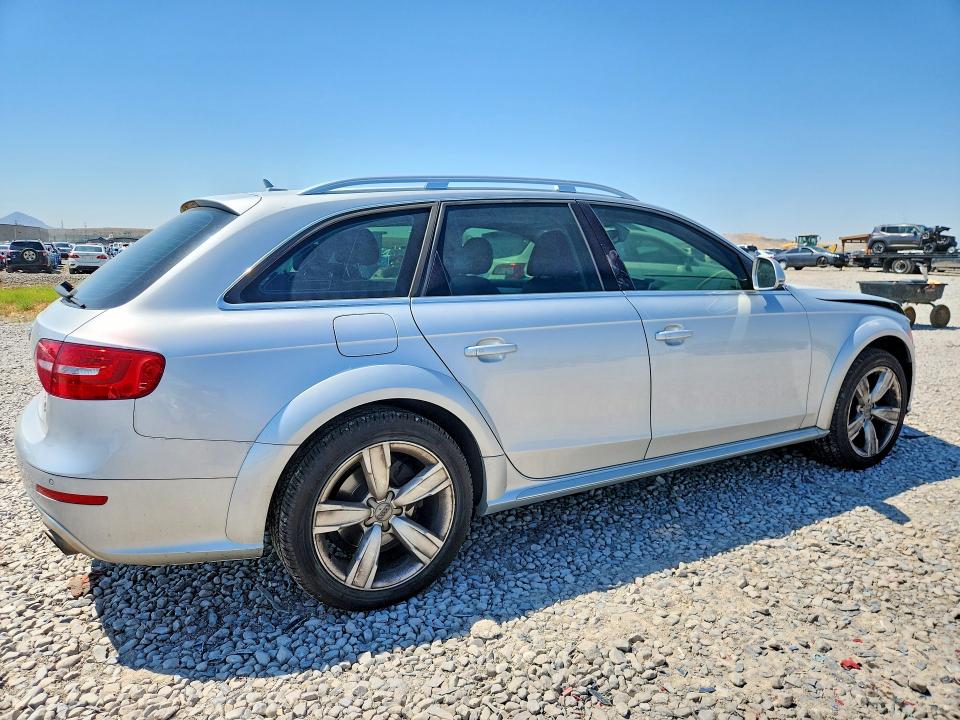 Фото 3 с аукциона – 2014 AUDI A4 ALLROAD с VIN WA1UFAFL2EA060526