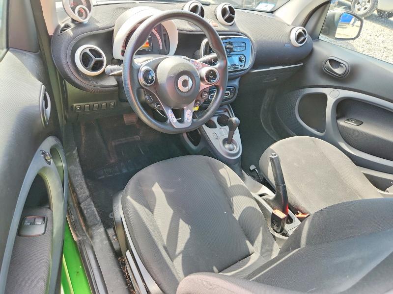 Photo 8 from auction – 2018 SMART FORTWO with VIN WMEFJ9BAXJK247129