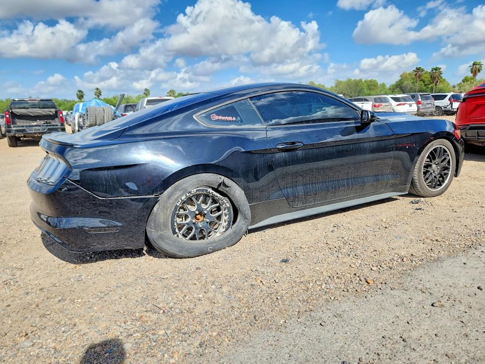 Photo 3 from auction – 2016 FORD MUSTANG with VIN 1FA6P8CFXG5206241