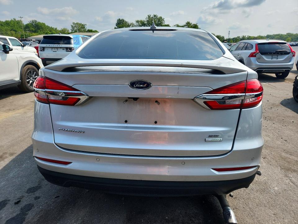 Photo 6 from auction – 2019 FORD FUSION with VIN 3FA6P0HD4KR128893