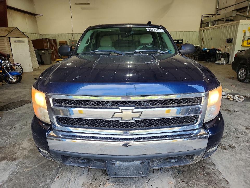 Photo 5 from auction – 2007 CHEVROLET SILVERADO with VIN 2GCEK13MX71565438