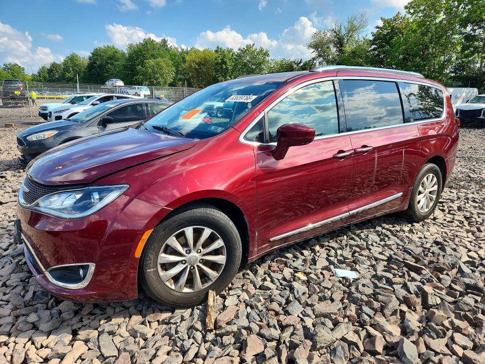 CHRYSLER PACIFICA 2018 с VIN 2C4RC1BG4JR294816 - Снимка от търг
