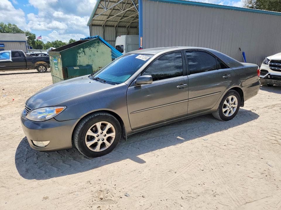 TOYOTA CAMRY 2005 with VIN 4T1BF32K45U608560 - Photo from auction