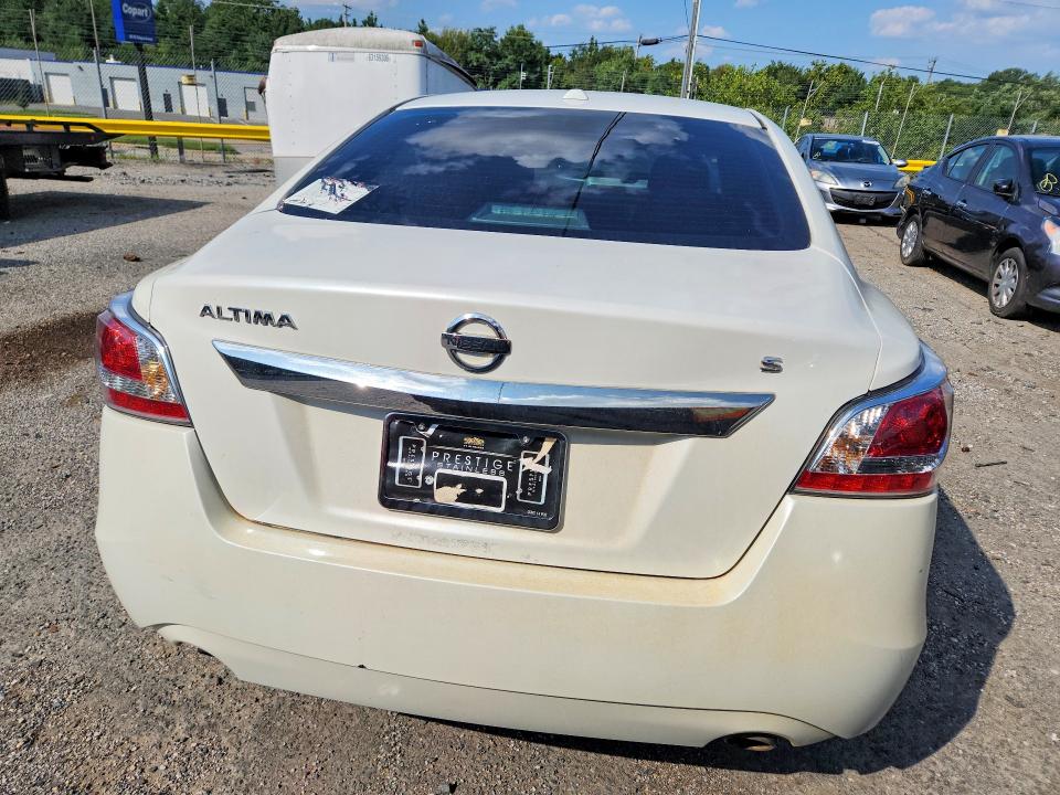 Photo 6 from auction – 2015 NISSAN ALTIMA with VIN 1N4AL3AP1FC221919