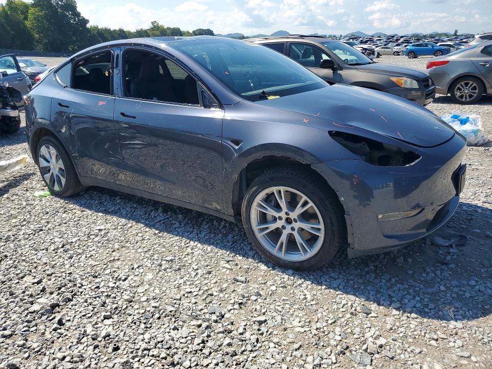 Снимка 4 от търг – 2023 TESLA MODEL Y с VIN 7SAYGDEE6PF981010