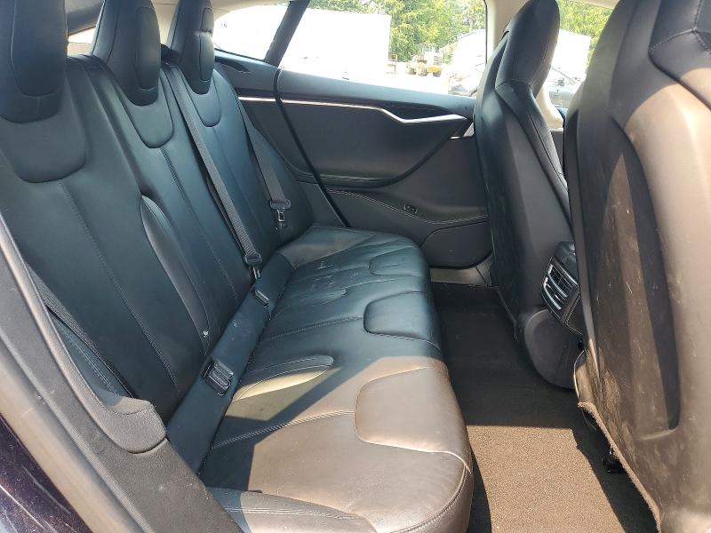 Photo 11 from auction – 2015 TESLA MODEL S with VIN 5YJSA1S11FF080744