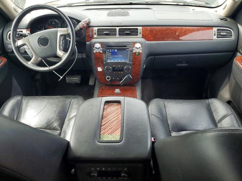 Photo 8 from auction – 2012 CHEVROLET SUBURBAN with VIN 1GNSKKE74CR140760
