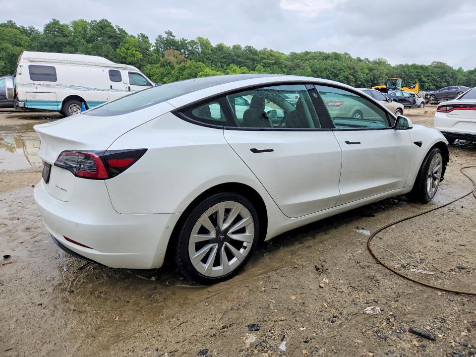Photo 3 from auction – 2022 TESLA MODEL 3 with VIN 5YJ3E1EB5NF289738