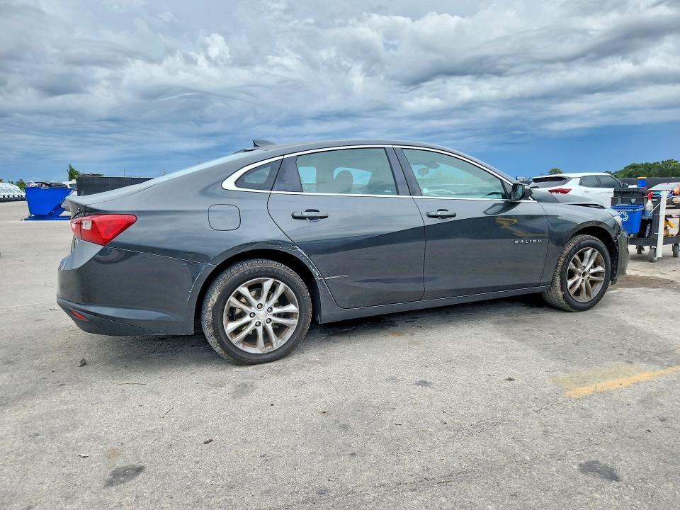 Photo 3 from auction – 2017 CHEVROLET MALIBU with VIN 1G1ZE5ST2HF113186