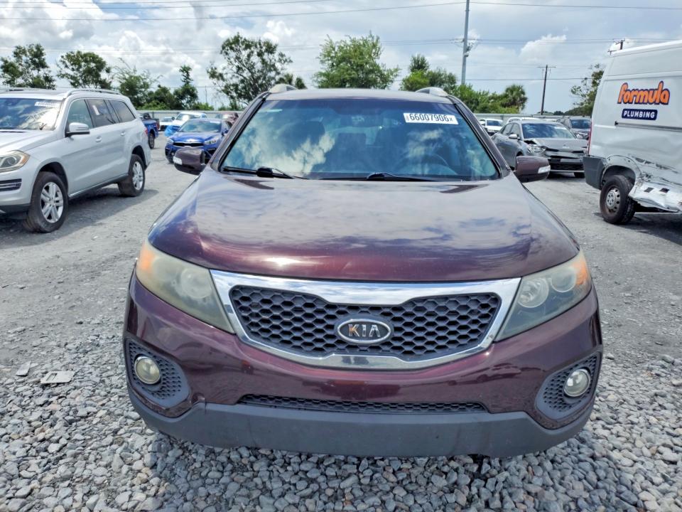 Photo 5 from auction – 2012 KIA SORENTO with VIN 5XYKT3A6XCG241681
