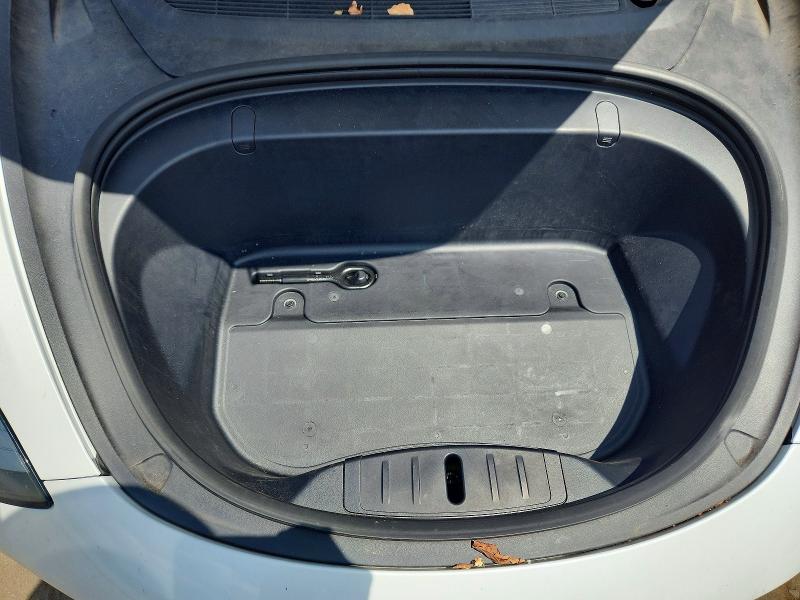 Photo 11 from auction – 2019 TESLA MODEL 3 with VIN 5YJ3E1EBXKF513176