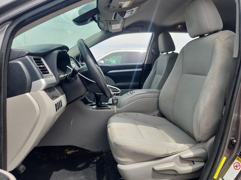 Photo 7 from auction – 2018 TOYOTA HIGHLANDER with VIN 5TDZZRFH1JS235424
