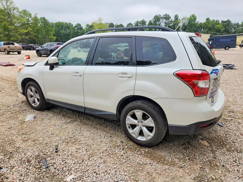 Photo 2 from auction – 2015 SUBARU FORESTER with VIN JF2SJAFCXFH423046