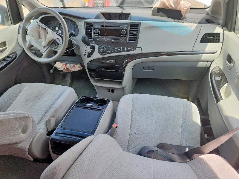 Photo 8 from auction – 2013 TOYOTA SIENNA with VIN 5TDKK3DC1DS305440