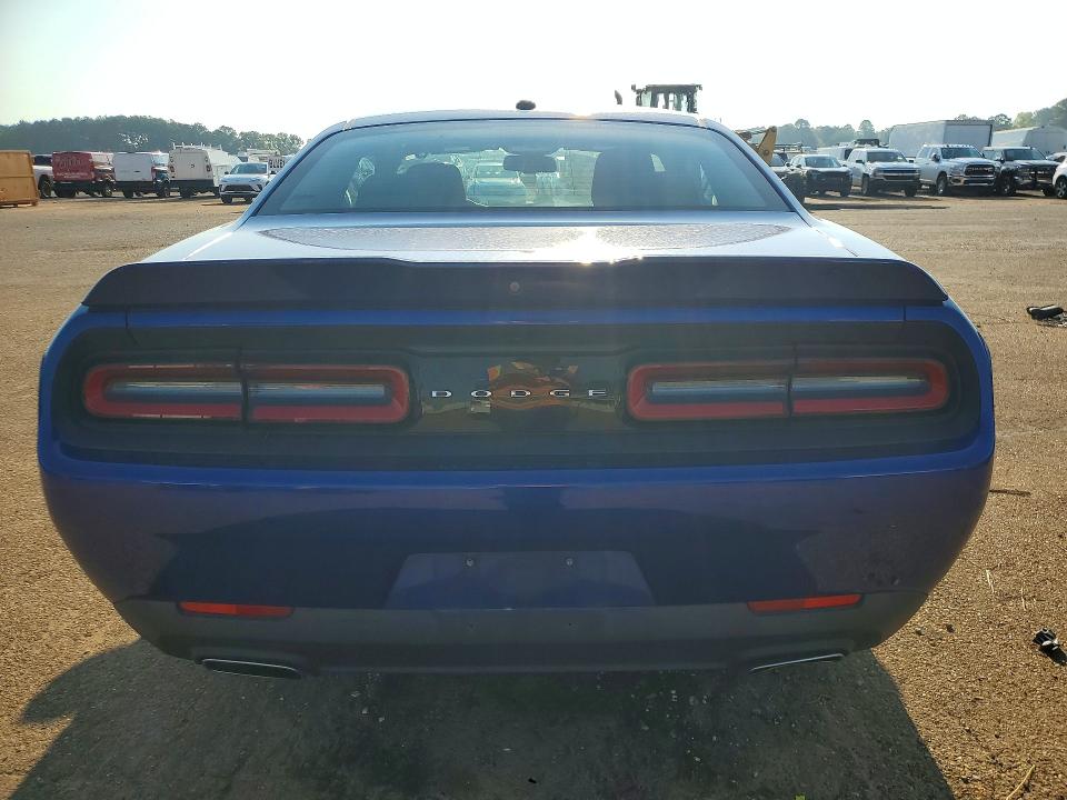 Photo 6 from auction – 2018 DODGE CHALLENGER with VIN 2C3CDZAG6JH270787