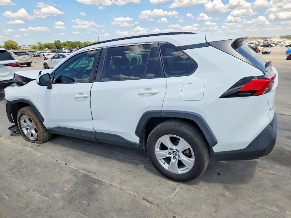 Photo 2 from auction – 2021 TOYOTA RAV4 with VIN 2T3W1RFV6MW166491