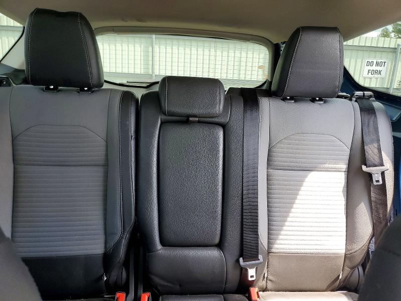 Photo 10 from auction – 2017 FORD ESCAPE with VIN 1FMCU9JDXHUE28486
