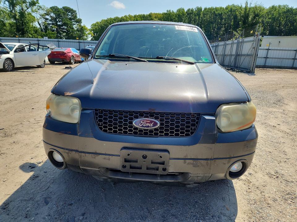 Photo 5 from auction – 2007 FORD ESCAPE with VIN 1FMYU03177KA99003