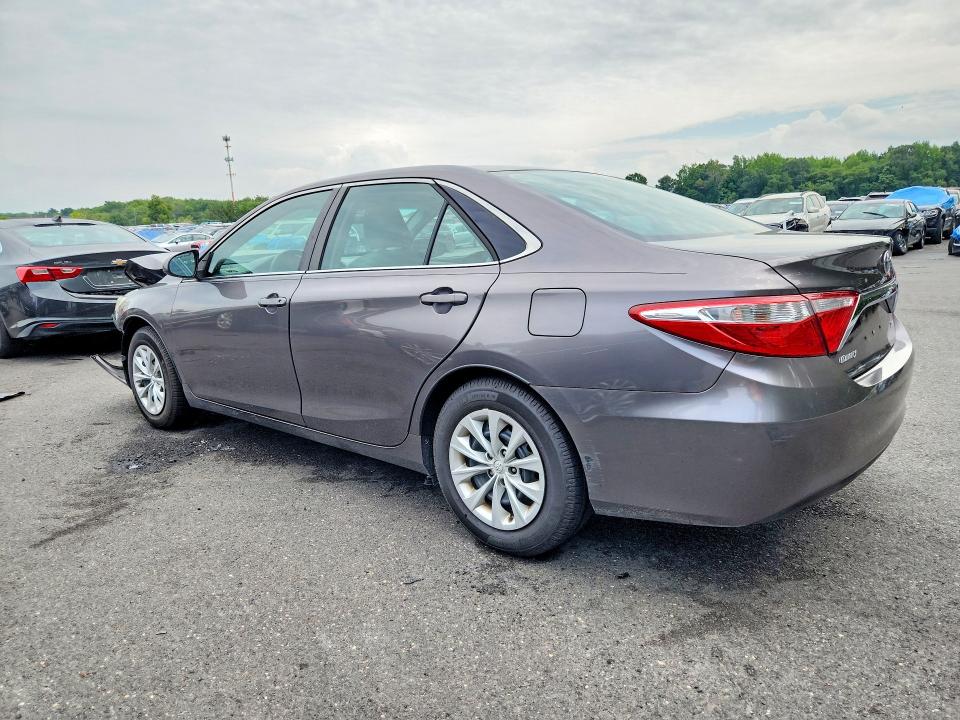 Photo 2 from auction – 2015 TOYOTA CAMRY with VIN 4T4BF1FK1FR473141